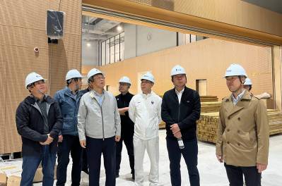 集團公司黨委書記、董事長王元斌帶隊赴  青島浮山全民健身中心項目進行調研指導